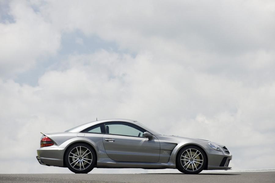  Mercedes-Benz SL65 AMG Black Series 2008 года  (фото 28 из 44)
